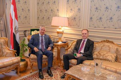 Посланик Деян Катрачев проведе среща с председателя на Комисията по външни отношения в Камарата на представителите на египетския парламент Карим Даруиш